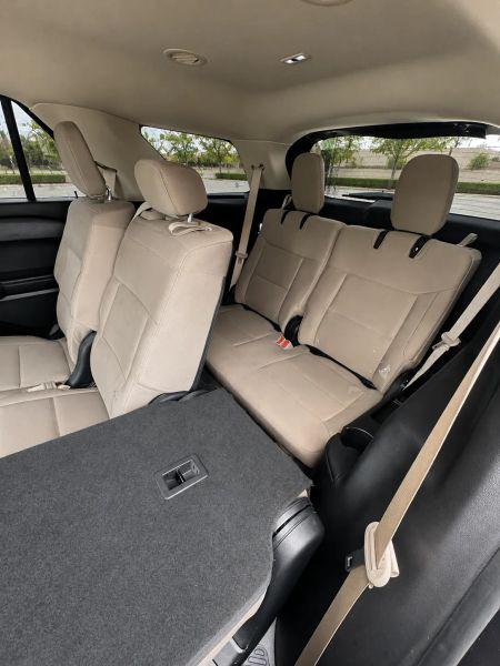 2020 Ford Explorer Base