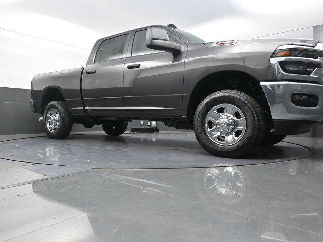 2026 Ram 2500 Tradesman Crew Cab 4x4 64 Box
