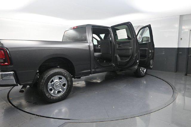 2026 Ram 2500 Tradesman Crew Cab 4x4 64 Box
