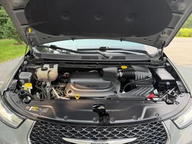 2022 Chrysler Pacifica Limited AWD