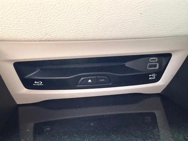 2022 Chrysler Pacifica Limited AWD