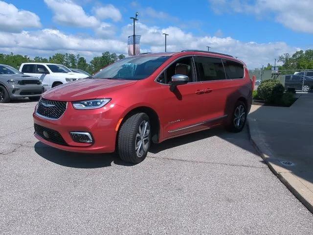 2026 Chrysler Pacifica Pinnacle AWD
