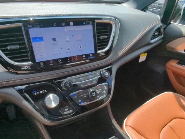 2026 Chrysler Pacifica Pinnacle AWD