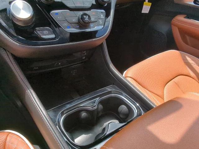 2026 Chrysler Pacifica Pinnacle AWD