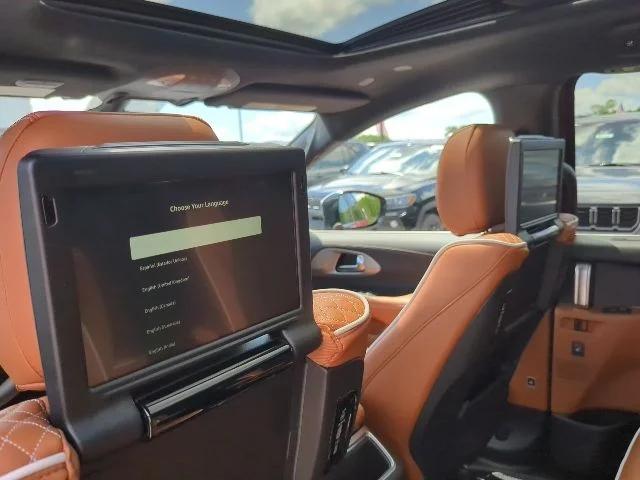 2026 Chrysler Pacifica Pinnacle AWD