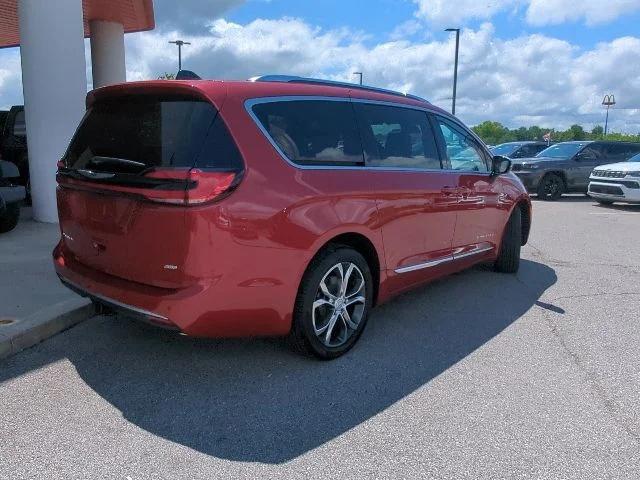 2026 Chrysler Pacifica Pinnacle AWD