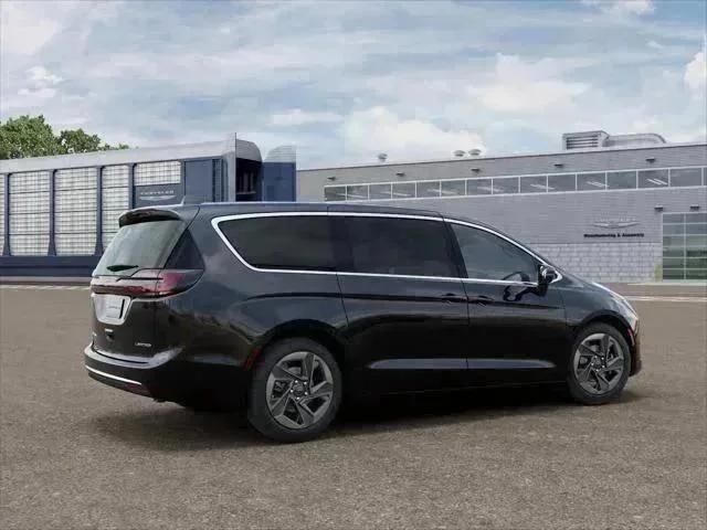 2027 Chrysler Pacifica PACIFICA LIMITED
