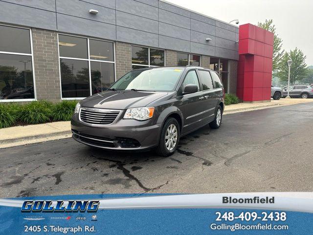 2015 Chrysler Town & Country Touring for sale in Bloomfield Hills, MI