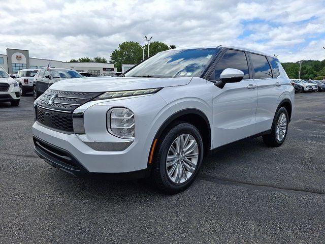 2022 Mitsubishi Outlander ES 2.5 2WD 2022 Mitsubishi Outlander ES 2.5 2WD