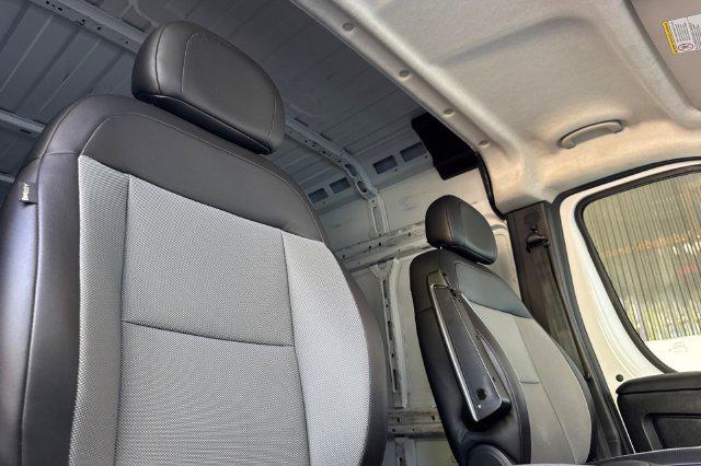2025 Ram ProMaster 2500 Cargo Van Tradesman High Roof 159 WB w/Pass Seat