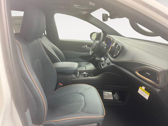 2027 Chrysler Pacifica Pinnacle