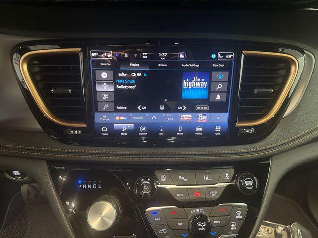 2027 Chrysler Pacifica Pinnacle