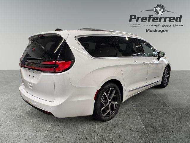 2027 Chrysler Pacifica Pinnacle