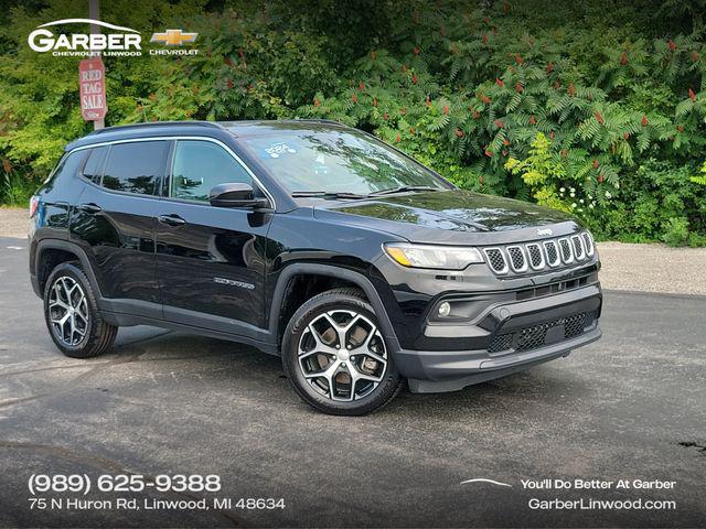 2024 Jeep Compass Latitude 4x4 for sale in Linwood, MI