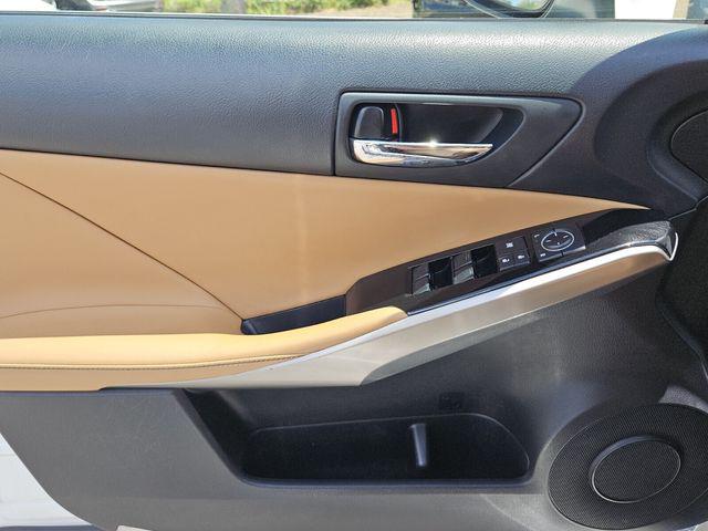 2016 Lexus IS 300 300