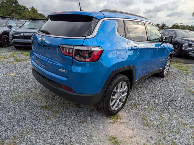 2024 Jeep Compass Latitude Lux FWD