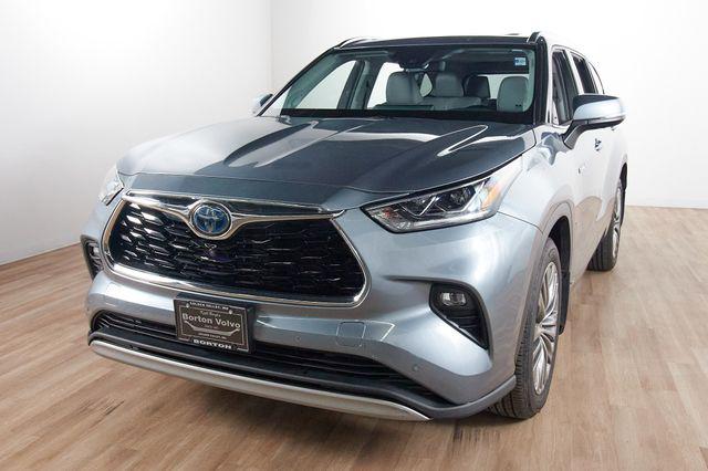 2020 Toyota Highlander Hybrid Platinum for sale in Golden Valley, MN