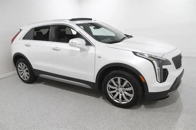 2022 Cadillac XT4 AWD Premium Luxury for sale in MENTOR, OH