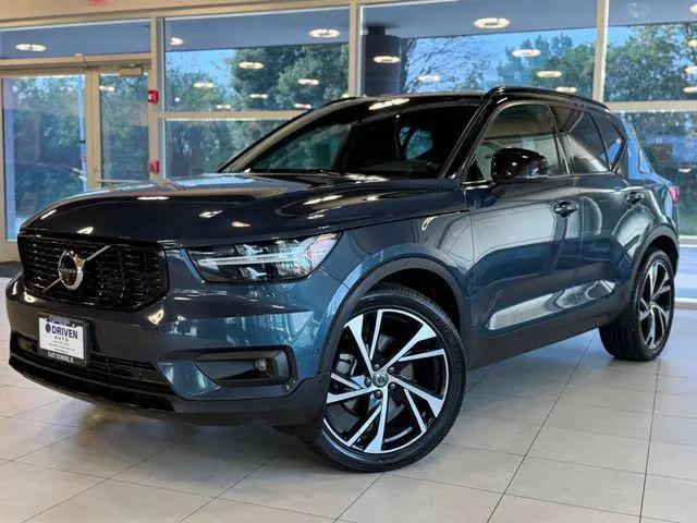 2022 Volvo XC40 T5 R-Design for sale in East Dundee, IL