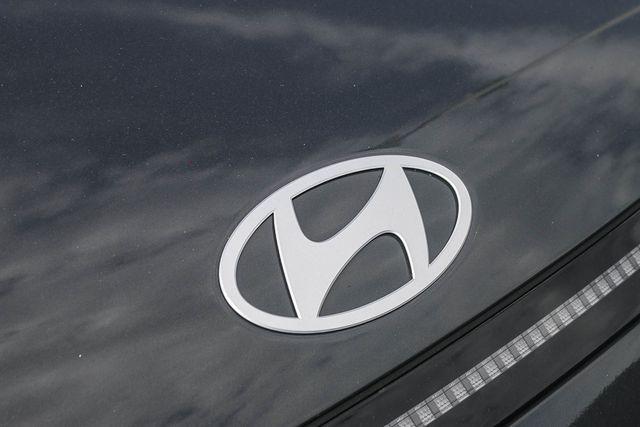 2024 Hyundai Kona EV SEL
