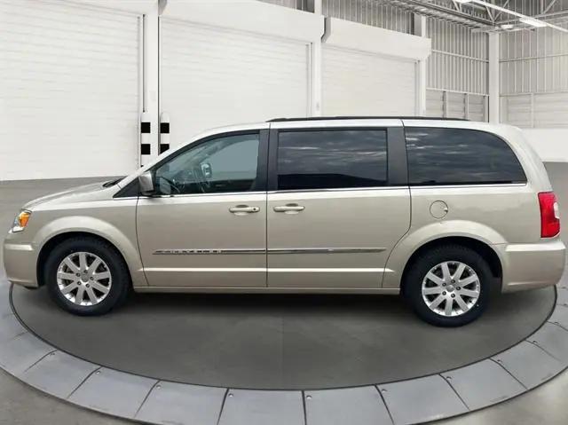 2016 Chrysler Town & Country Touring for sale in Sioux Falls, SD