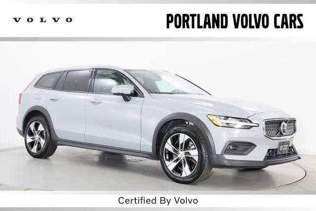 2025 Volvo V60 Cross Country Plus, B5 AWD Gas mild hybrid for sale in Scarborough, ME