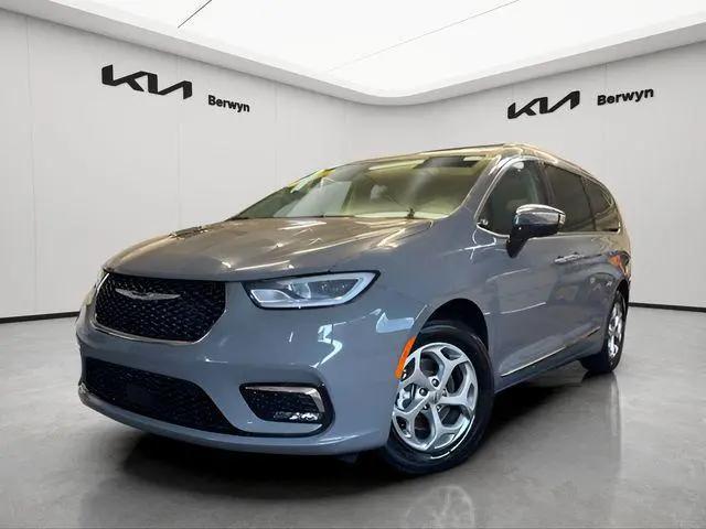 2023 Chrysler Pacifica Limited for sale in Berwyn, IL