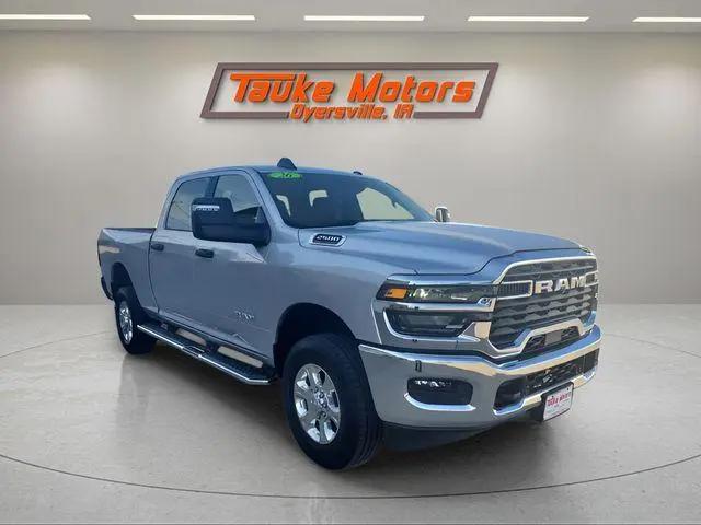 2026 Ram 2500 Big Horn Crew Cab 4x4 6'4" Box for sale in Dyersville, IA