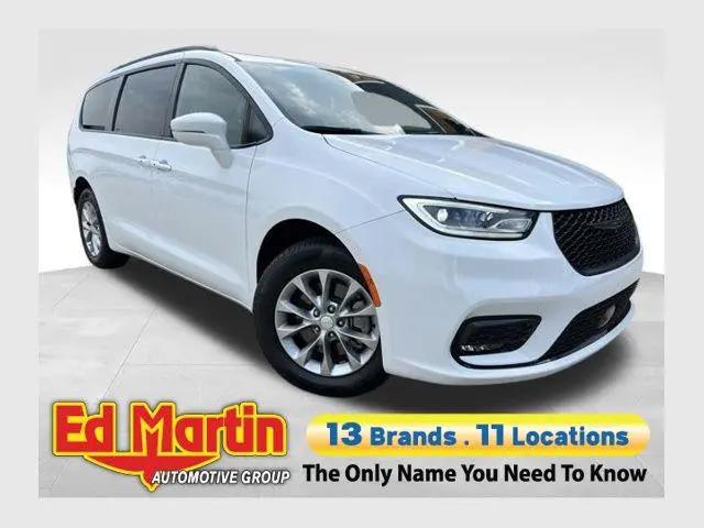 2022 Chrysler Pacifica Touring L AWD for sale in Anderson, IN