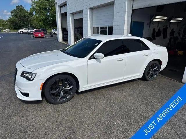 2022 Chrysler 300 Touring L for sale in Carbondale, IL
