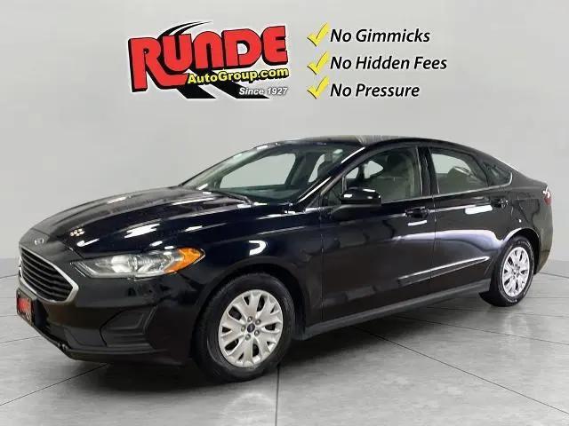 2020 Ford Fusion S for sale in East Dubuque, IL