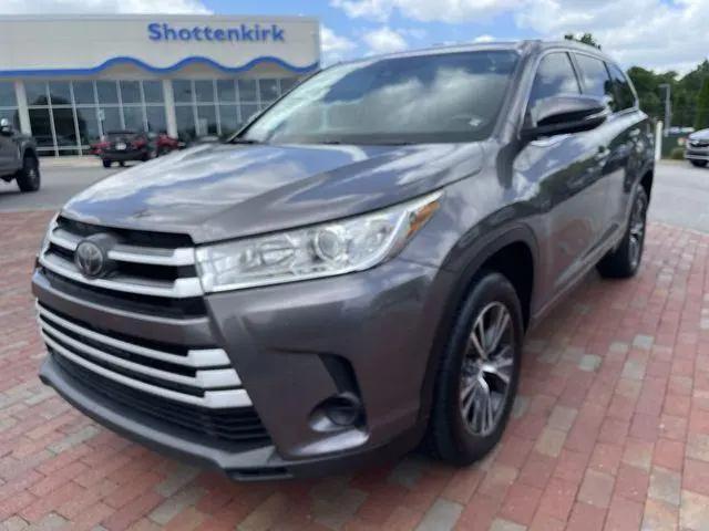 2018 Toyota Highlander LE for sale in Huntsville, AL