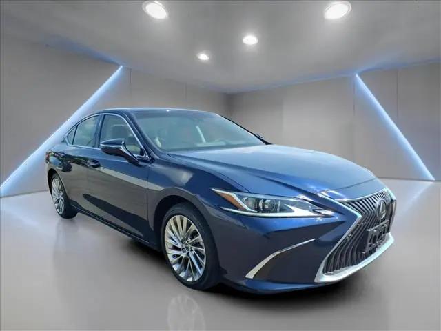 2019 Lexus ES 350 Luxury for sale in Freeport, IL
