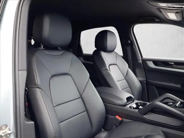 2025 Porsche Cayenne Cayenne