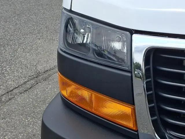 2025 GMC Savana Cargo RWD 2500 Regular Wheelbase Work Van
