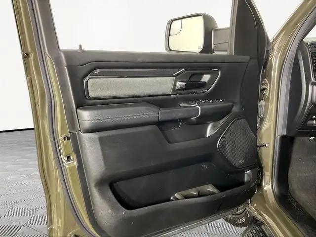 2021 Ram 1500 Big Horn Crew Cab 4x4 5'7" Box