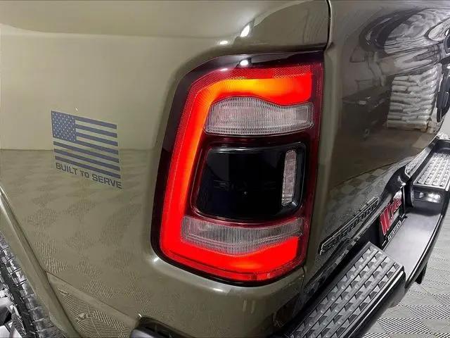 2021 Ram 1500 Big Horn Crew Cab 4x4 5'7" Box