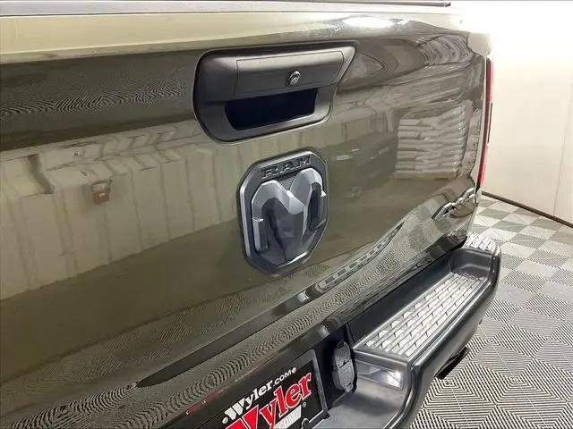 2021 Ram 1500 Big Horn Crew Cab 4x4 5'7" Box