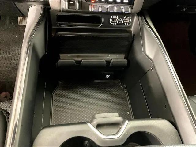 2021 Ram 1500 Big Horn Crew Cab 4x4 5'7" Box