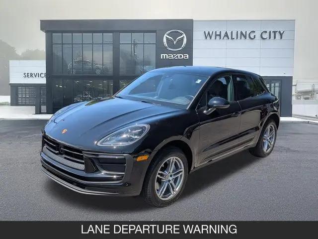 2023 Porsche Macan T