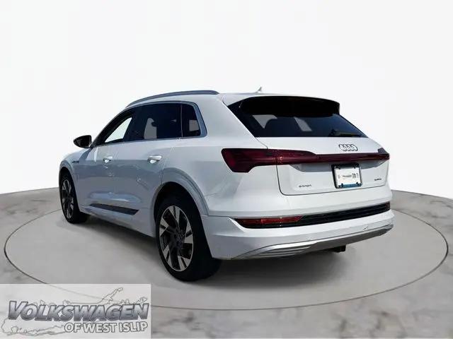 2021 Audi e-tron Premium