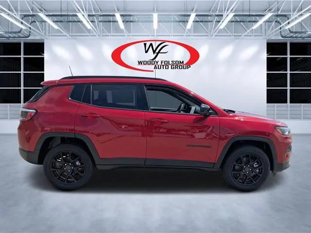 2026 Jeep Compass Latitude Altitude