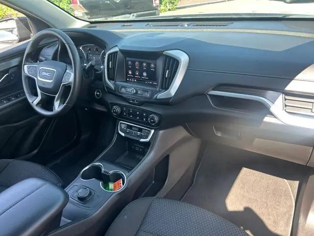 2024 GMC Terrain AWD SLE