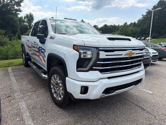 2025 Chevrolet Silverado 2500HD 4WD Crew Cab Standard Bed LT for sale in Bedford, IN