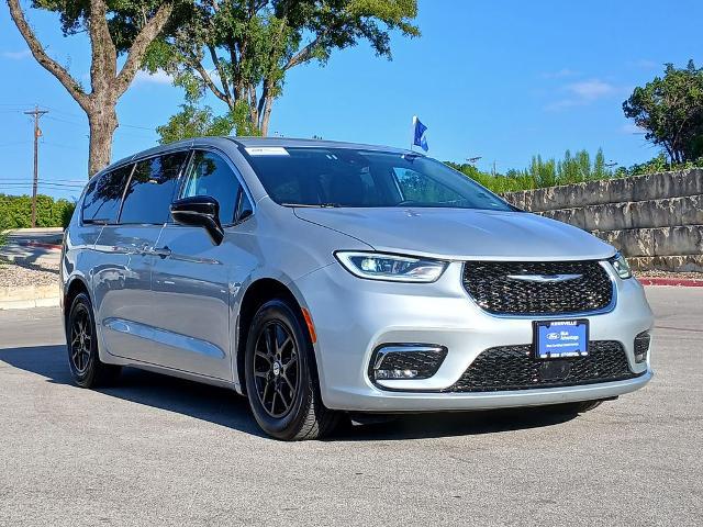 2024 Chrysler Pacifica Touring L for sale in Kerrville, TX