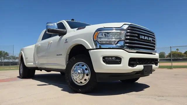 2023 Ram 3500 Limited Longhorn Mega Cab 4x4 64 Box