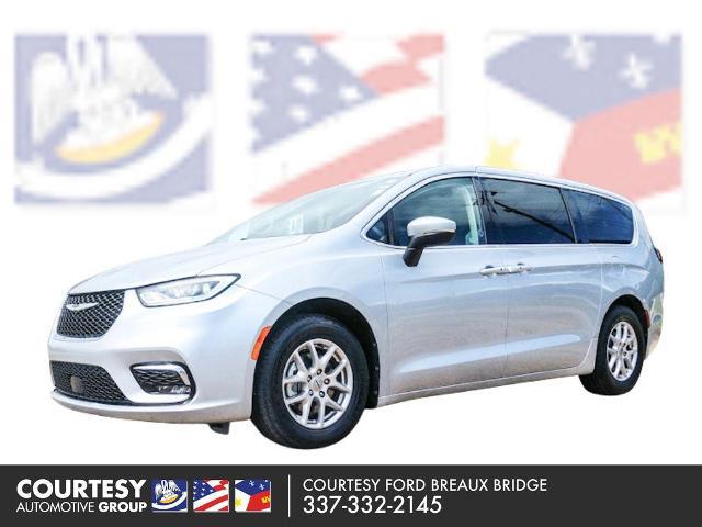 2023 Chrysler Pacifica Touring L for sale in Breaux Bridge, LA