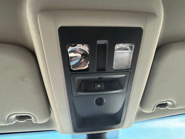 2023 Ram 1500 Classic SLT Crew Cab 4x4 57 Box