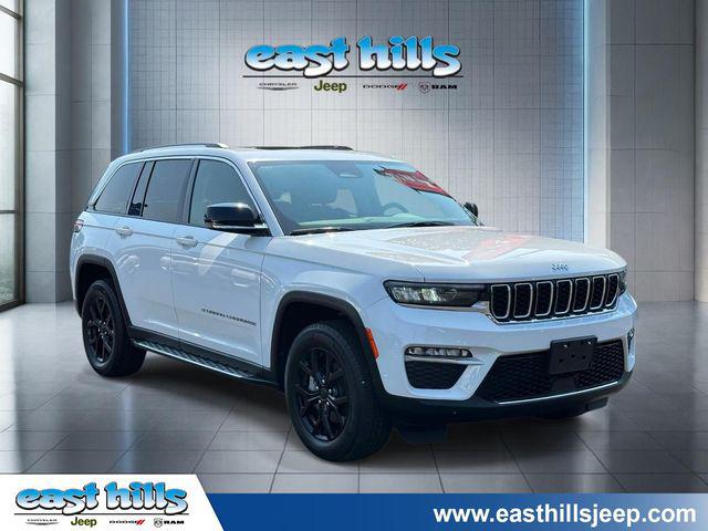 2023 Jeep Grand Cherokee Limited 4x4 for sale in Greenvale, NY