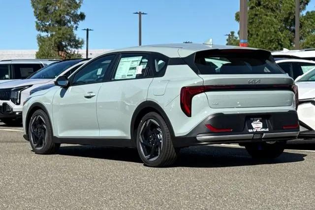 2026 Kia K4 EX